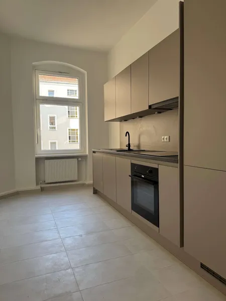 Sanierte Wohnung mit Altbaucharme - perfekt für Paare & Singles!! — photo 1